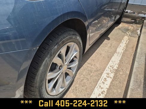 Used 2025 Chevrolet Malibu LT FWD image 19
