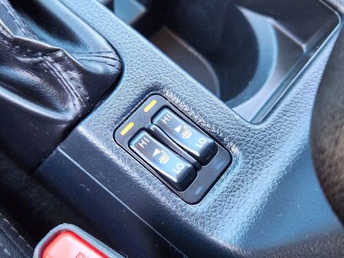 Used 2015 Subaru Crosstrek 2.0i Premium w/ Special Edition Package image 25