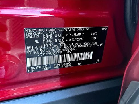 Used 2025 Toyota RAV4 XLE image 36