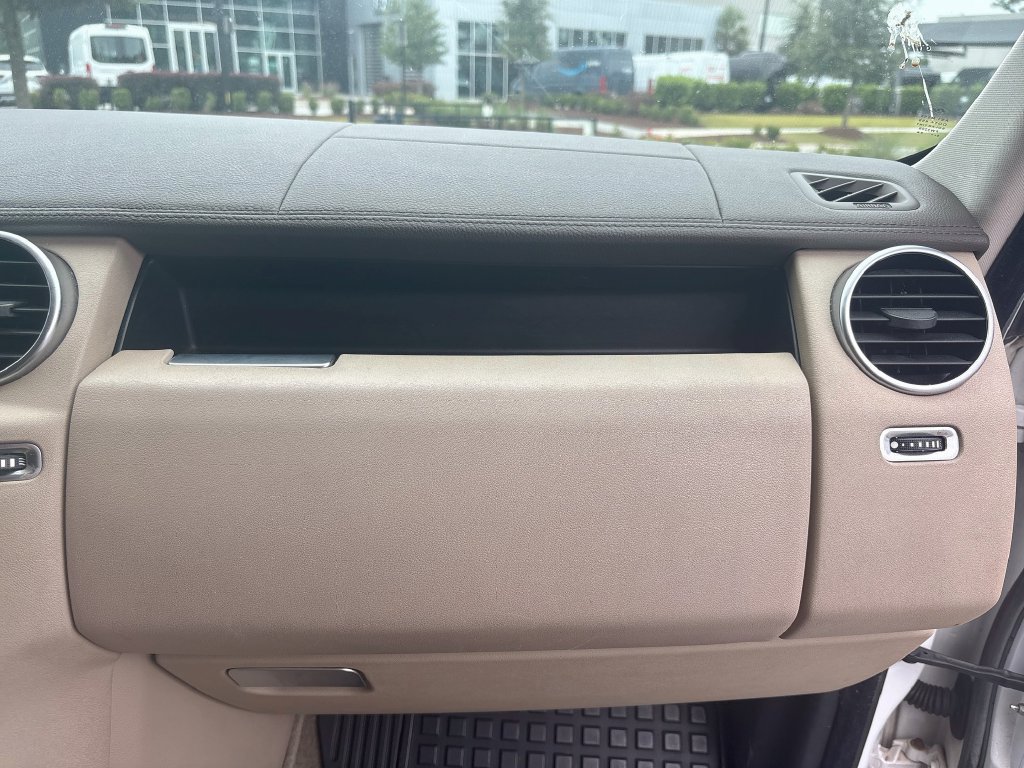 Used 2012 Land Rover LR4 HSE LUX AWD/4WD image 25