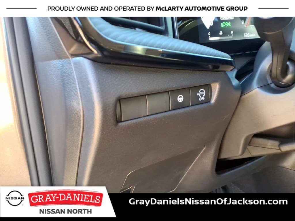Certified 2027 Nissan Kicks SR FWD image 13