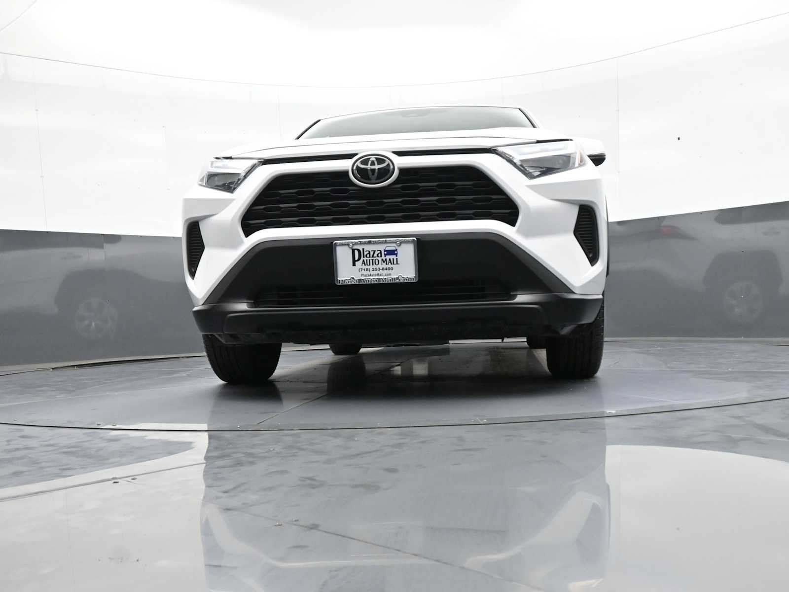Certified 2023 Toyota RAV4 LE AWD/4WD image 26