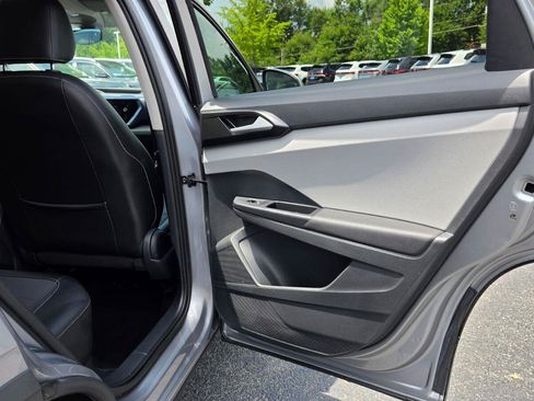 Certified 2023 Volkswagen Taos SE w/ Panoramic Sunroof Package FWD image 53