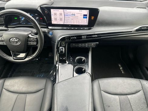 Used 2022 Toyota Mirai XLE w/ Advanced Technology Package image 12