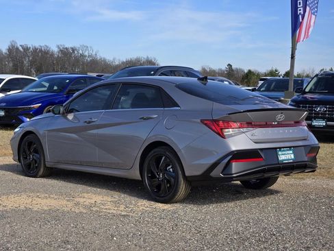 New 2026 Hyundai Elantra SEL Sport Premium FWD image 3