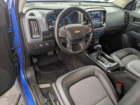 Used 2018 Chevrolet Colorado Z71 image 2