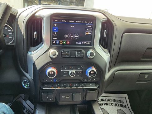 Used 2020 GMC Sierra 1500 SLT w/ SLT Premium Plus Package image 23