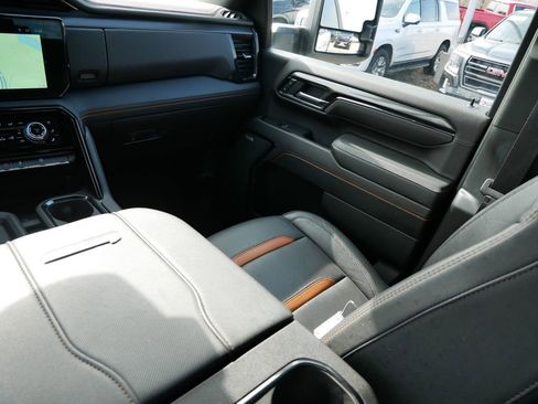 Used 2025 GMC Sierra 2500 AT4 AWD/4WD image 20
