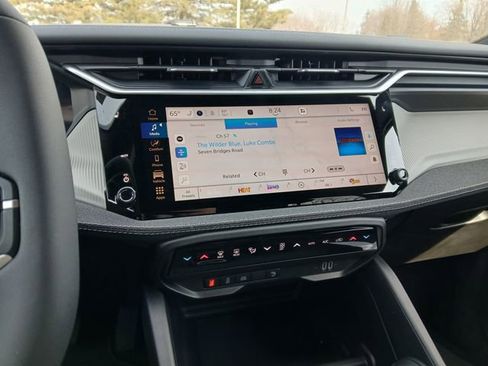 New 2026 Jeep Cherokee Laredo image 17