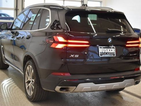 Used 2025 BMW X5 xDrive40i w/ Premium Package image 10