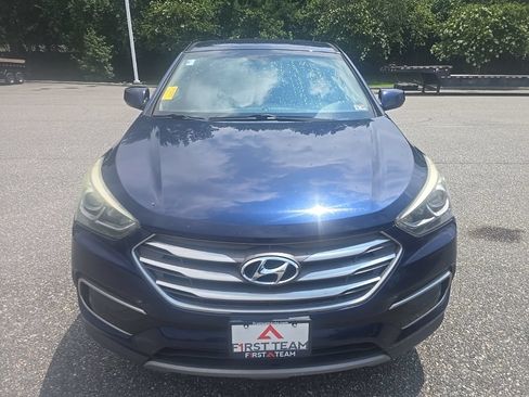 Used 2017 Hyundai Santa Fe Sport FWD image 2