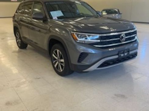 Used 2023 Volkswagen Atlas SE AWD/4WD image 1