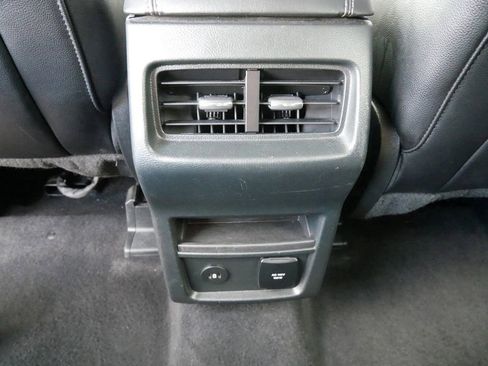 Certified 2024 Ford Edge Titanium image 13