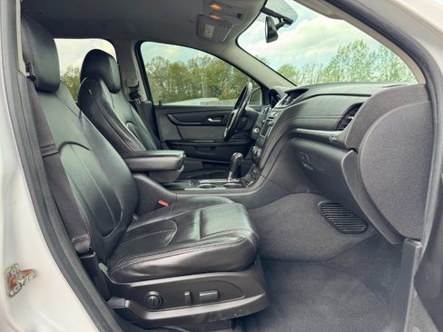 Used 2017 Chevrolet Traverse LT AWD/4WD image 20