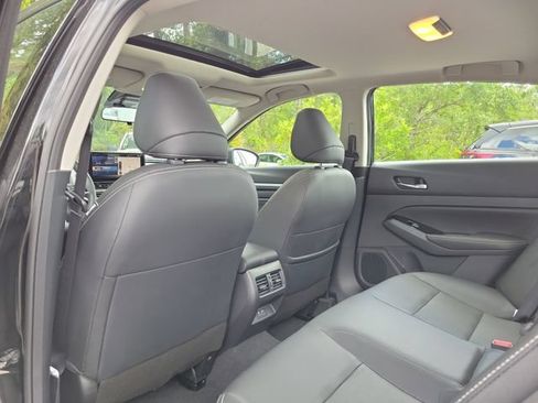 Used 2023 Nissan Altima 2.5 SL AWD/4WD image 14