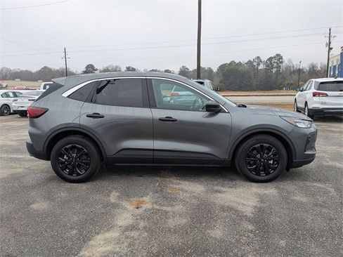 Used 2023 Ford Escape Active w/ Tech Pack #1 image 2