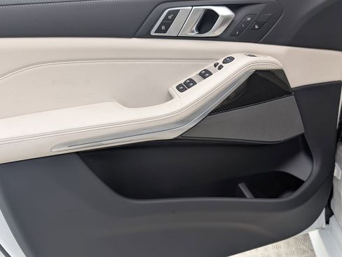 New 2026 BMW X5 M60i w/ Executive Package image 14