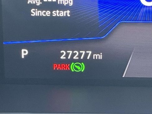Certified 2022 Volkswagen Taos SE FWD image 20
