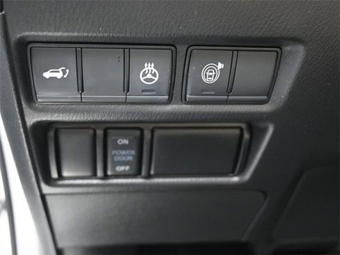 Used 2024 Nissan Armada Platinum w/ Captain's Chairs Package image 20