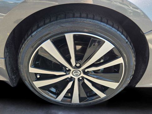 Used 2022 Nissan Altima 2.5 SR AWD/4WD image 7