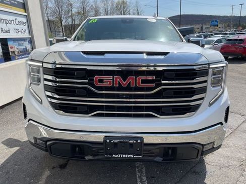 Used 2023 GMC Sierra 1500 SLT w/ SLT Premium Plus Package AWD/4WD image 7