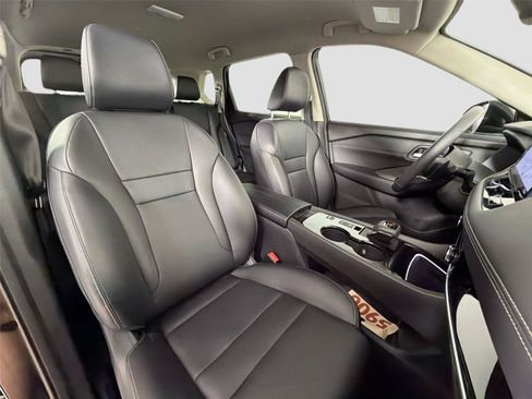 Used 2024 Nissan Rogue SL FWD image 26