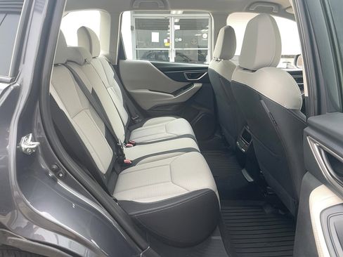 Used 2022 Subaru Forester AWD/4WD image 16