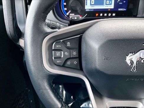 Used 2024 Ford Bronco Wildtrak image 22