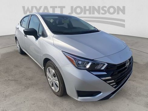 Used 2024 Nissan Versa S w/ Trunk Package FWD image 13