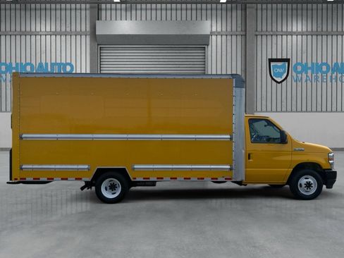 Used 2021 Ford E-350 and Econoline 350 Super Duty RWD image 4