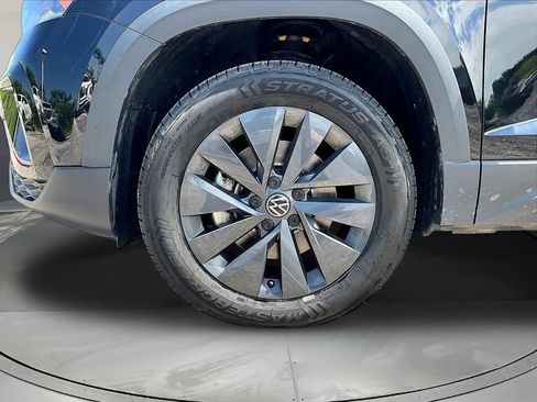 Used 2022 Volkswagen Taos S AWD/4WD image 34