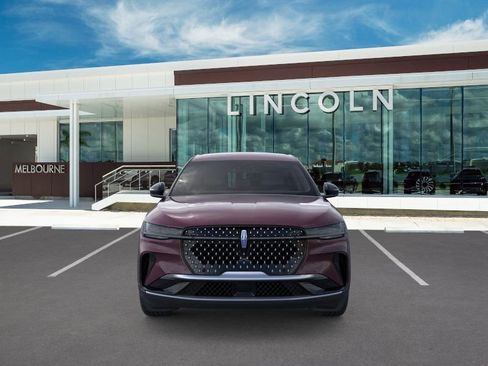 New 2025 Lincoln Nautilus Premier image 6