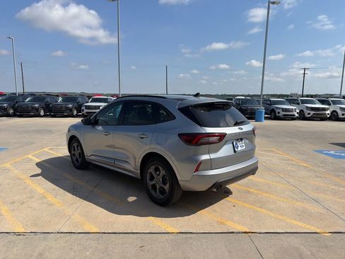 Used 2024 Ford Escape ST-Line w/ Equipment Group 301A FWD image 5