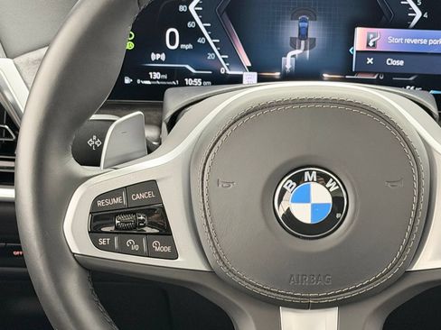 Used 2025 BMW X5 xDrive40i w/ M Sport Package AWD/4WD image 11