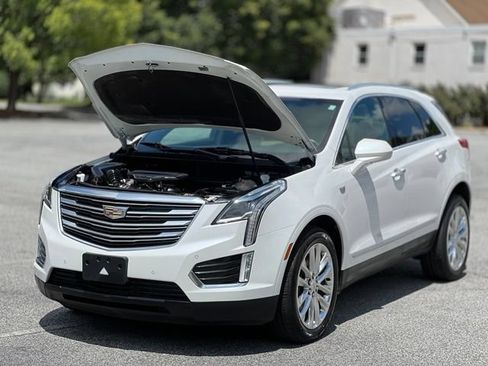 Used 2019 Cadillac XT5 Premium Luxury AWD/4WD image 40