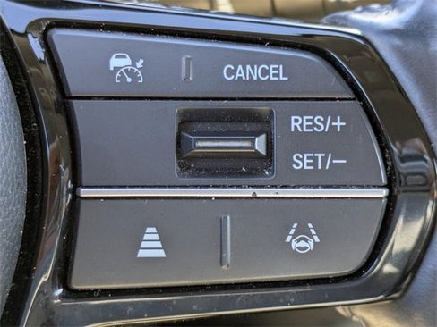 Used 2023 Honda HR-V EX-L image 26