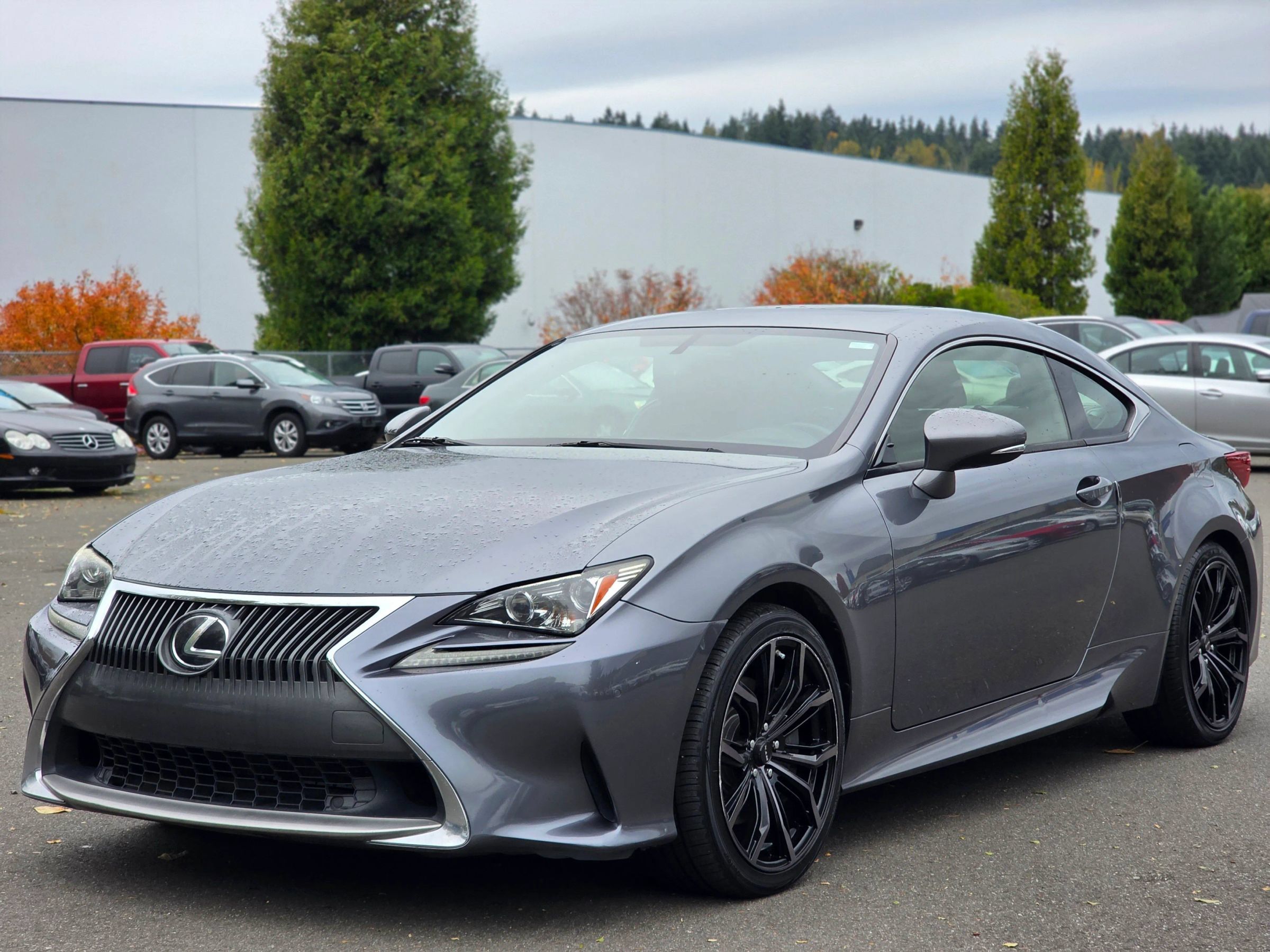 Used 2016 Lexus RC 200t RWD image 3