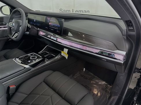 New 2026 BMW 760i xDrive image 31