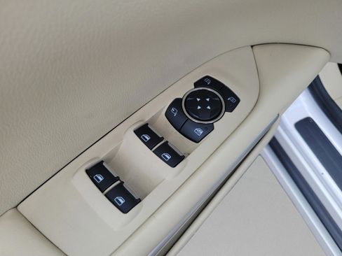 Used 2015 Lincoln MKZ w/ Equipment Group 102A Reserve FWD image 23