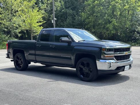 Used 2017 Chevrolet Silverado 1500 LT w/ All Star Edition image 4