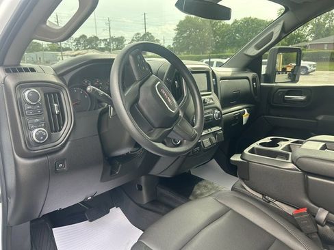 Used 2025 GMC Sierra 3500 Pro w/ Convenience Package AWD/4WD image 15