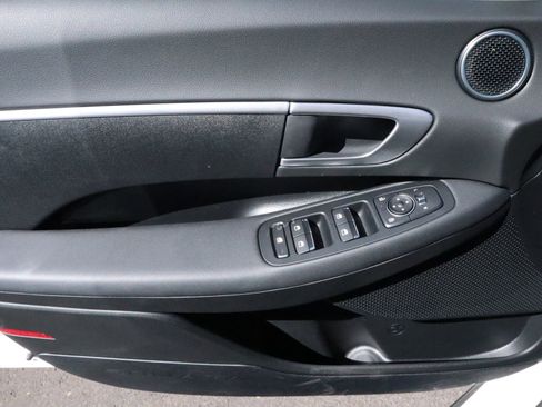 New 2026 Hyundai Sonata SE FWD image 14