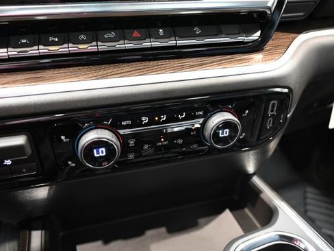 New 2026 Chevrolet Silverado 1500 LT Trail Boss w/ LT Trail Boss Premium Package AWD/4WD image 18