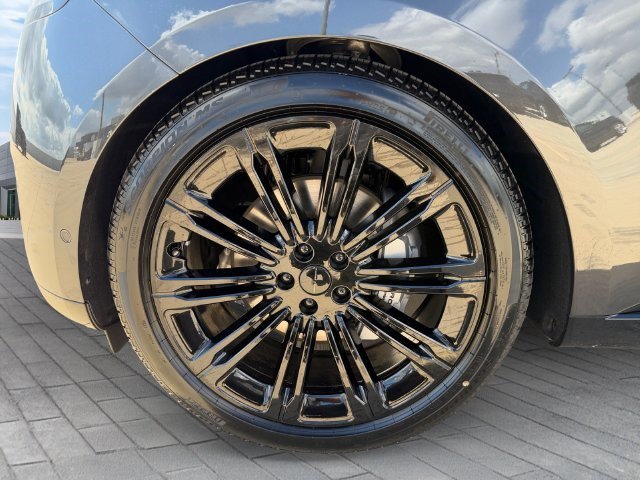 New 2026 Land Rover Range Rover Long Wheelbase SE AWD/4WD image 9