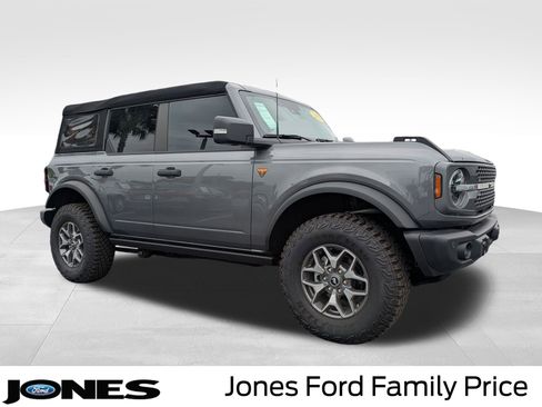 New 2025 Ford Bronco Badlands AWD/4WD image 1