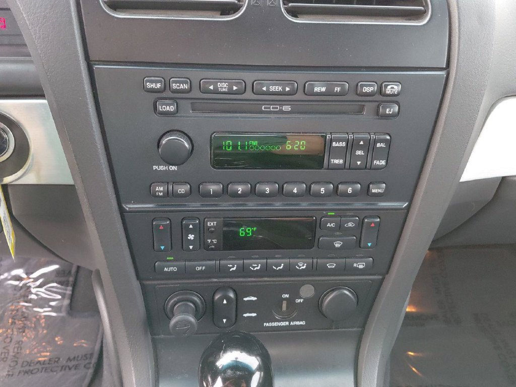 Used 2002 Ford Thunderbird RWD image 26