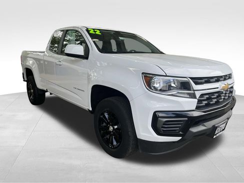 Used 2022 Chevrolet Colorado LT w/ Fleet Safety Package RWD image 3