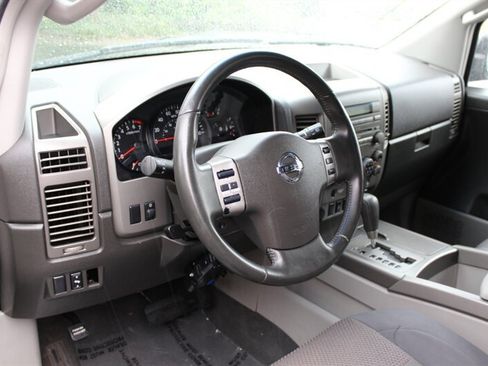 Used 2004 Nissan Armada SE w/ (BOS) Bose Pkg AWD/4WD image 9