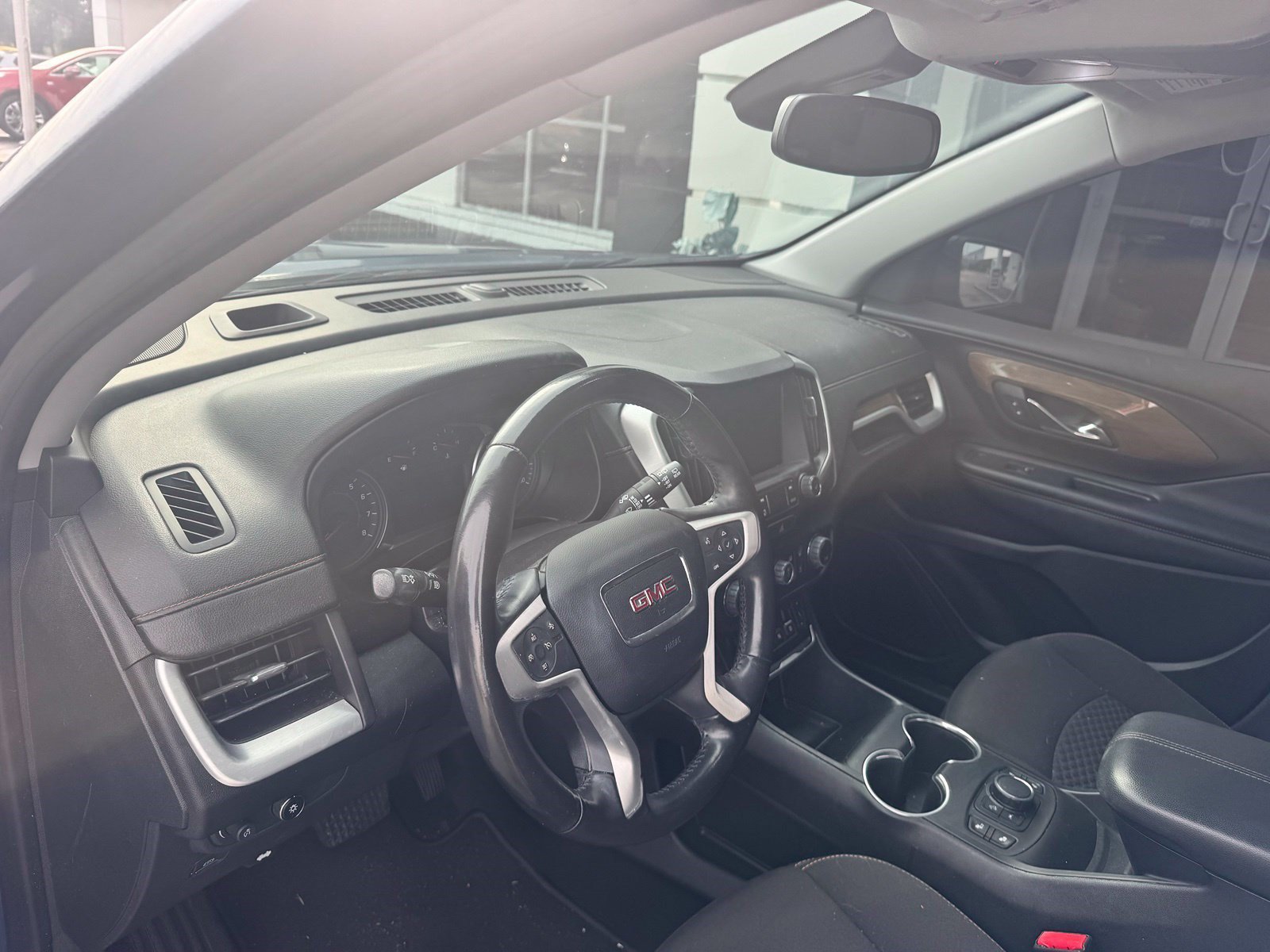 Used 2021 GMC Terrain SLE w/ Driver Convenience Package FWD image 24