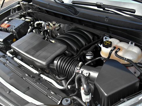 Used 2025 Chevrolet Tahoe LT image 62